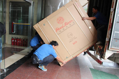 清苑钢琴贵重工艺品无忧运